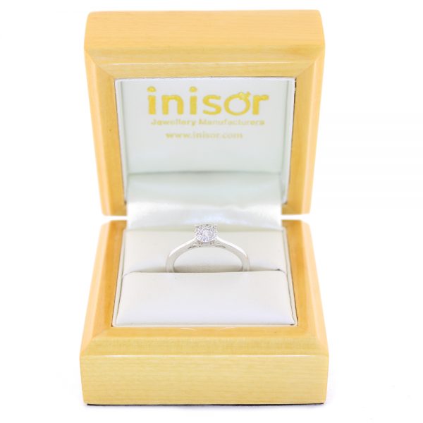 18ct White Gold 0.20ct Illusion Set Diamond Ring